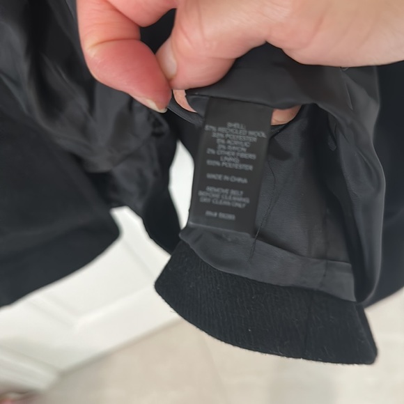 Beautiful black coat from express - Picture 6 of 6